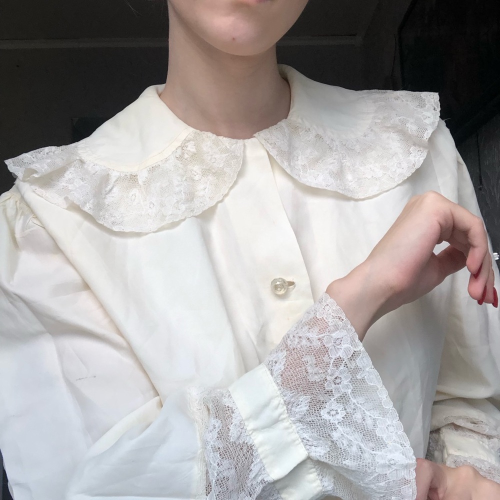 Elegant Cream Lace Collar Blouse